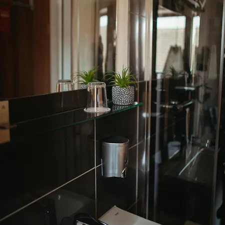 Stadthotel Kleiner Berg Szálloda Friedrichshafen