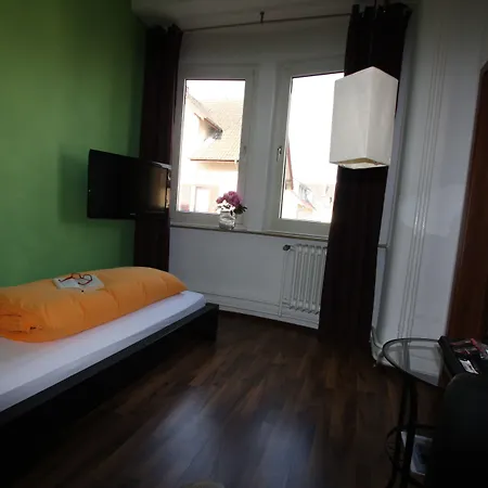 Stadthotel Kleiner Berg Szálloda Friedrichshafen