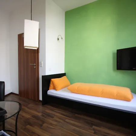 Stadthotel Kleiner Berg Hotel 2*