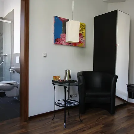 Stadthotel Kleiner Berg 2* Φριντρισχάφεν