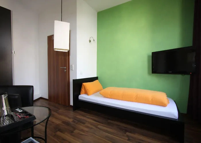 Stadthotel Kleiner Berg Hotel 2*